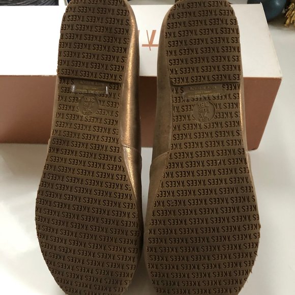 TKEES Senny Slip-On Flats, Sandbeam/Gold, 7.5 - Picture 4 of 7